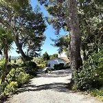 Villa La Tancade, Pour 8 Personnes Avec Vue A 5 Minutes De La De L'almanarre A *