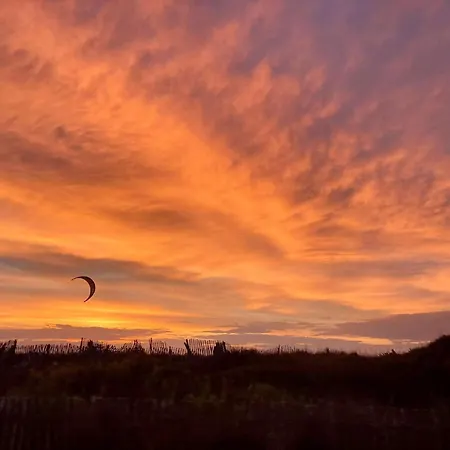 La Tancade, Pour 8 Personnes Avec Vue A 5 Minutes De La De L'almanarre A * Hyères