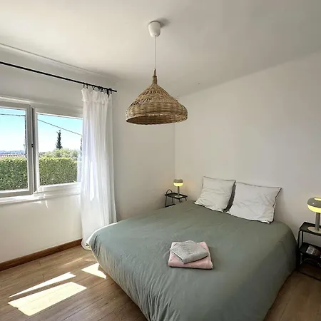Willa La Tancade, Pour 8 Personnes Avec Vue A 5 Minutes De La De L'almanarre A Hyères