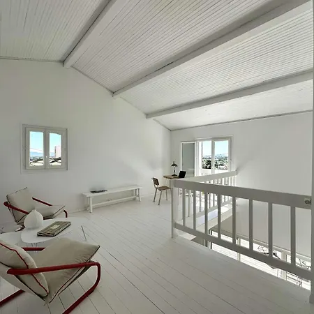 La Tancade, Pour 8 Personnes Avec Vue A 5 Minutes De La De L'almanarre A *