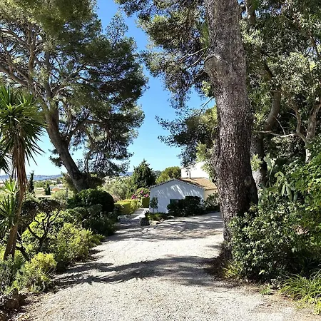 Willa La Tancade, Pour 8 Personnes Avec Vue A 5 Minutes De La De L'almanarre A *