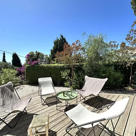 Villa La Tancade, Pour 8 Personnes Avec Vue A 5 Minutes De La De L'almanarre A