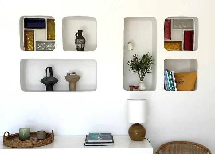 Villa La Tancade, Pour 8 Personnes Avec Vue A 5 Minutes De La De L'almanarre A Hyères